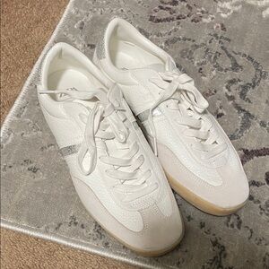 Zara White Sneakers with Subtle Silver Detail